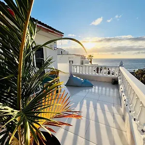Luxury Penthouse With Breathtaking Views And Huge Private Terraces Puerto de Santiago (Tenerife)